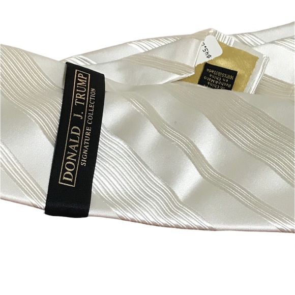 New Donald Trump White Cream Necktie - Picture 7 of 8